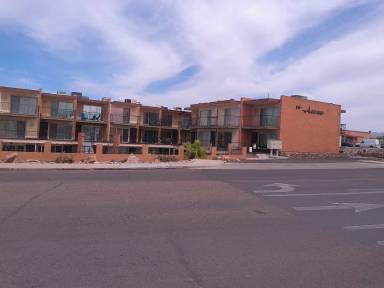 Main picture of 89 Acoma Blvd N