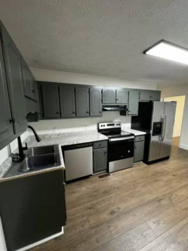 Main picture of 320 Samatha Cv
