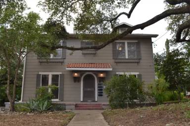 Main picture of 224 East Mulberry Avenue - 3