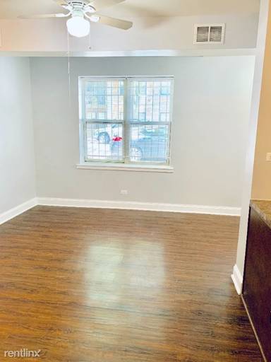 Main picture of 4756 N Maplewood Ave