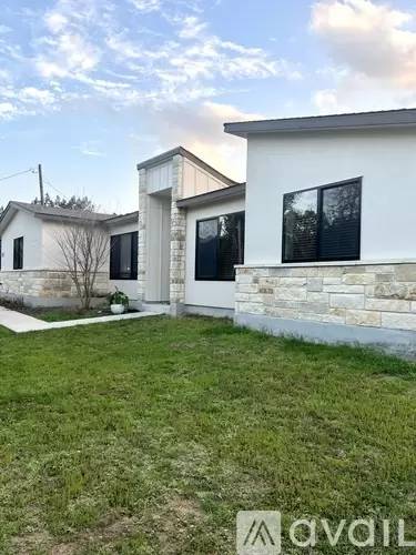 Main picture of 7600 White Oak Dr