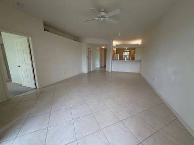Main picture of 330 Robin Hood Cir