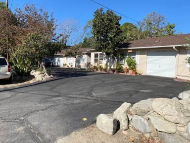 Main picture of 6859 Valmont St