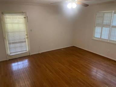 Main picture of 200 Brookhaven Dr