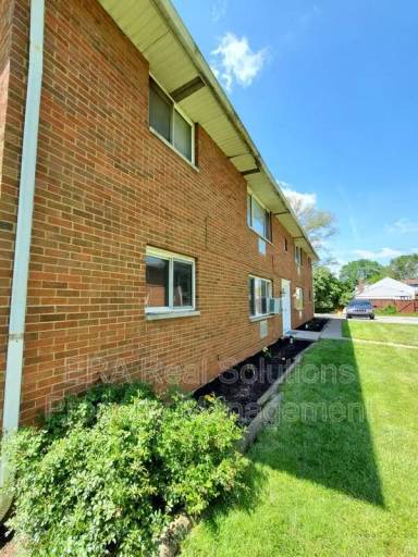 Main picture of 281 S Napoleon Ave