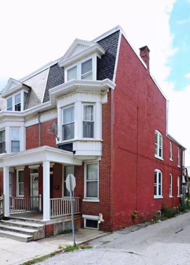 Main picture of 853 Wayne Ave