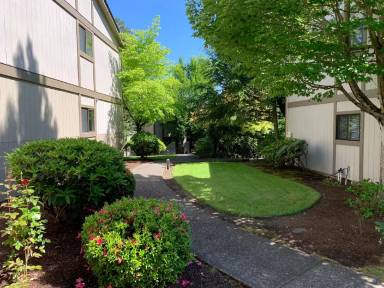 Main picture of Hilltop Apartments