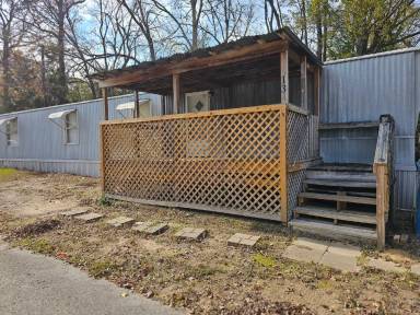 Main picture of 413 Miller St
