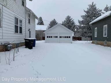 Main picture of 952 W 11th Ave