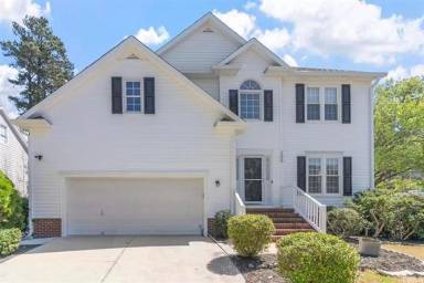 Main picture of 205 Brook Creek Dr