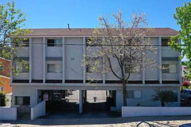 Main picture of 10237 Tujunga Canyon Blvd