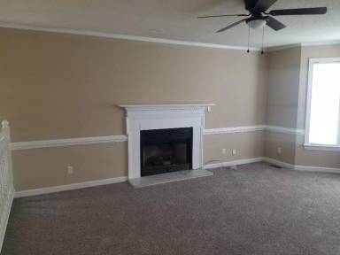 Main picture of 105 N Pointe Dr