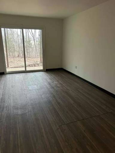 Main picture of 135 Hatton Ln