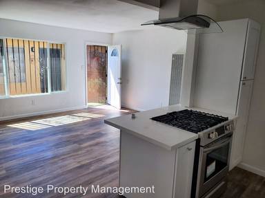 Main picture of 1721 Evergreen St