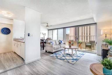 Main picture of 1690 Ala Moana Blvd