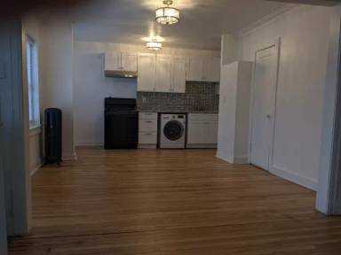 Main picture of 129 E 46th St