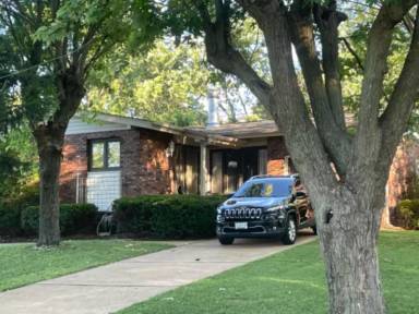 Main picture of 300 Malone Dr