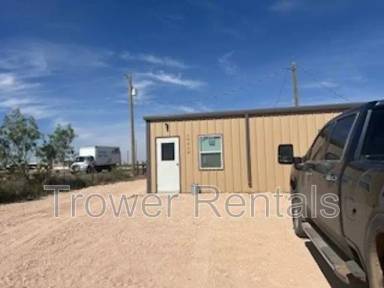 Main picture of 7094 W Papaw St