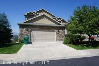 Main picture of 9155 N Hillside Dr