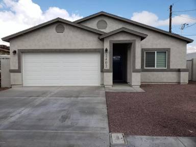 Main picture of 1402 W Vogel Ave