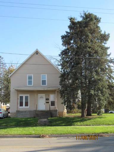 Main picture of 304 Sycamore Rd