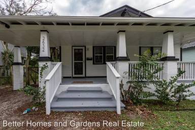 Main picture of 2632 Gilmore St