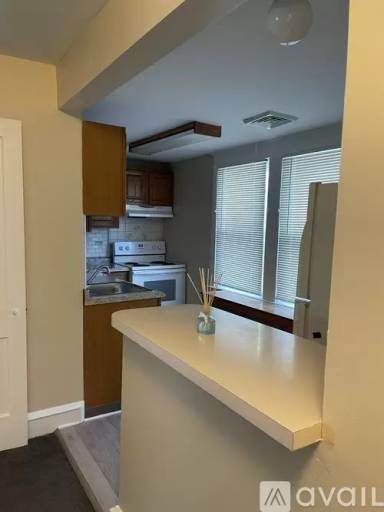 Main picture of 1005 Weller Ave