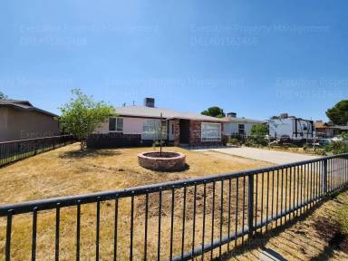 Main picture of 420 Larry St