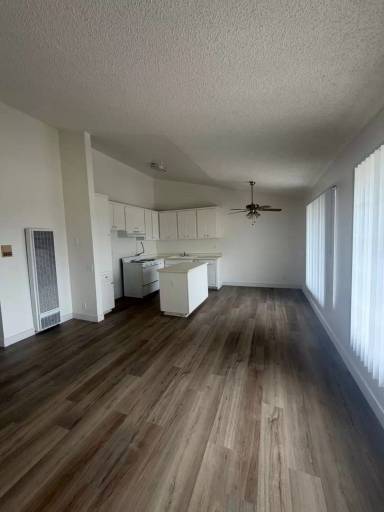 Main picture of 1502 Freeman Ave
