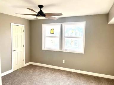 Main picture of 247 N Randolph St