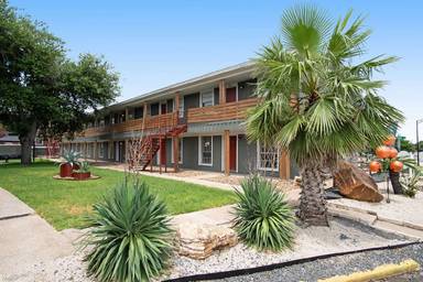 Main picture of Agave Heights Apartments