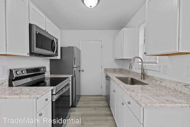 Main picture of 600 Hilltop Drive