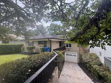 Main picture of 466 Clifton Rd NE