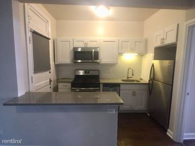 Main picture of 1357 1/2 W Touhy Ave