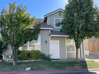 Main picture of 4930 Cherryville Ln