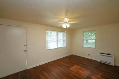 Main picture of 2226B Greenlee St