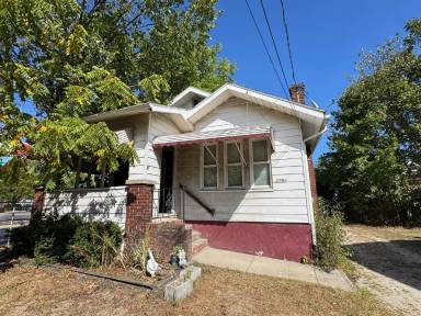 Main picture of 2161 East Ave