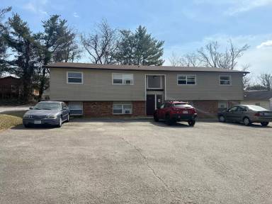 Main picture of 712 Roanoke St E