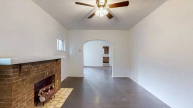 Main picture of 131 N 41st St