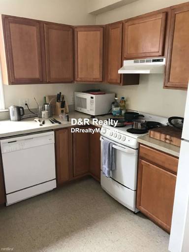 Main picture of 881 Massachusetts Ave