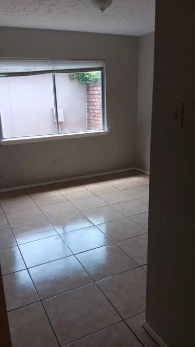 Main picture of 8815 Beckford Dr