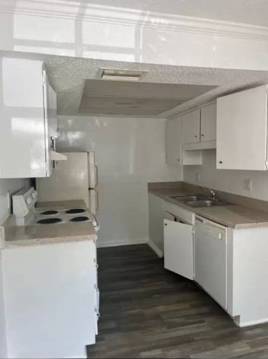 Main picture of 3215 Baird Ave