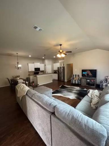 Main picture of 6810 Oakridge Ave
