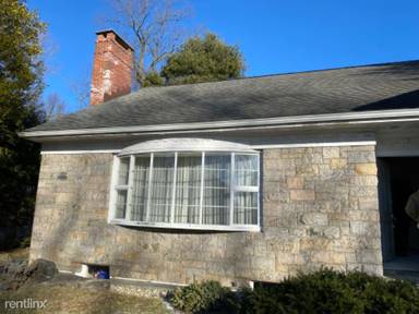 Main picture of 130 Pondfield Rd