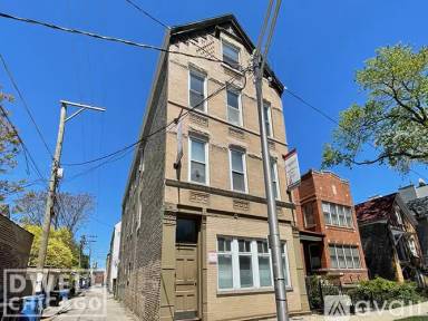 Main picture of W Belden St