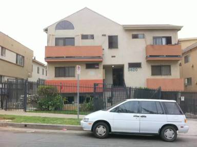 Main picture of 3400 Chapman St