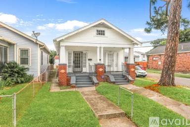 Main picture of 2687 Jonquil St