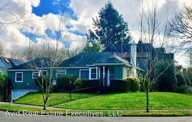 Main picture of 3510 SE Knapp St