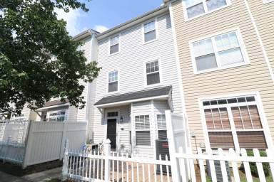 Main picture of 8631 Neuse Club Ln