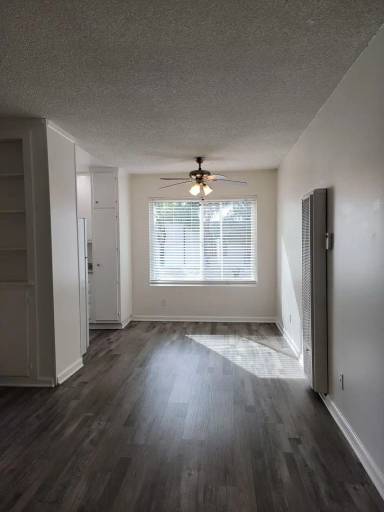 Main picture of 4070 Highland Ave